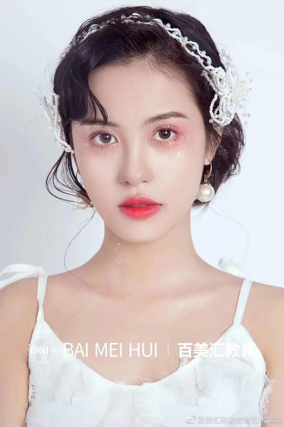 新娘化妆师必看——中式新娘妆面+造型打造教程