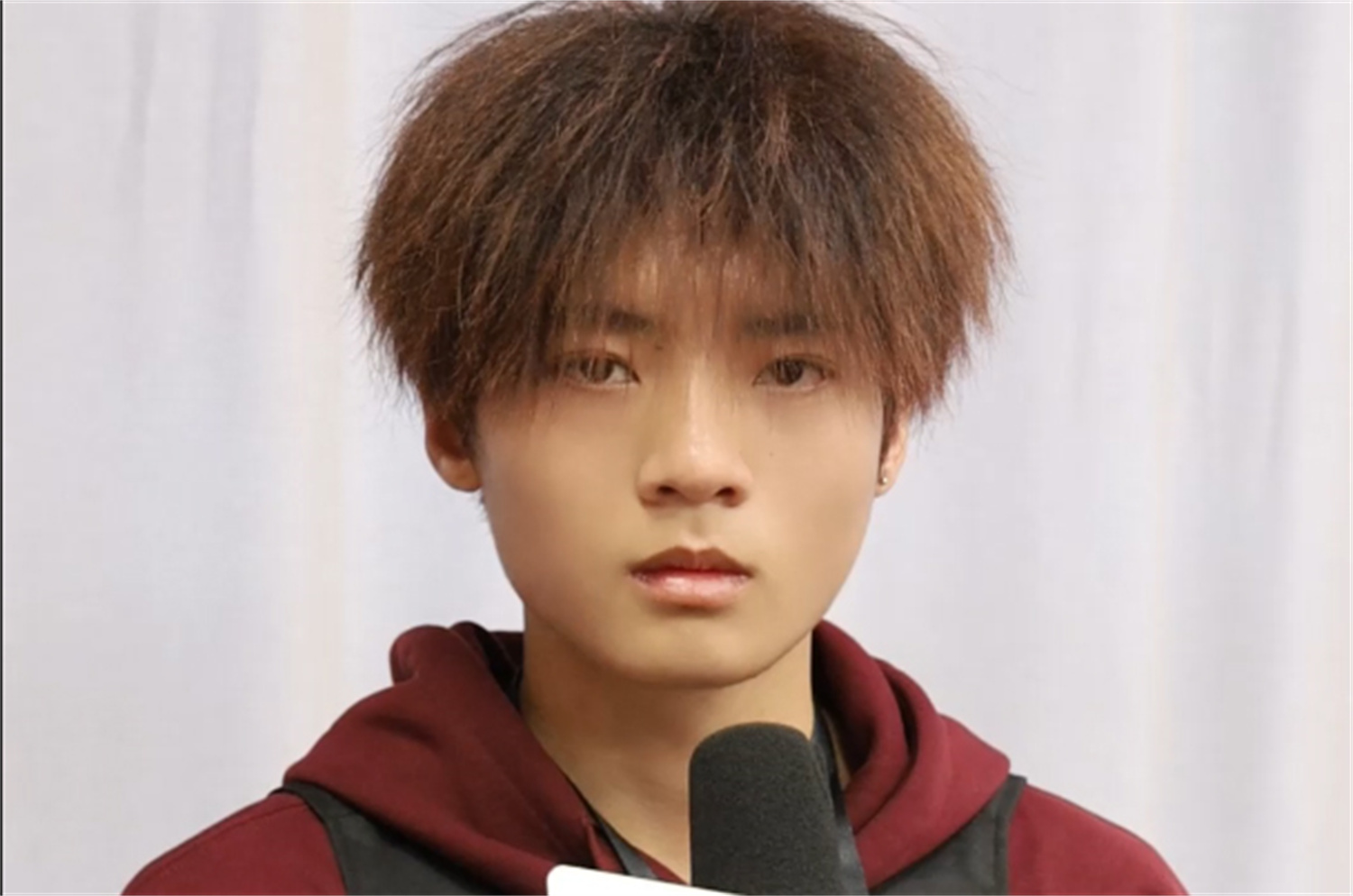美发班新生杨鹏辉采访