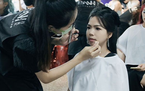 跳出学历内卷，用技能赢未来！