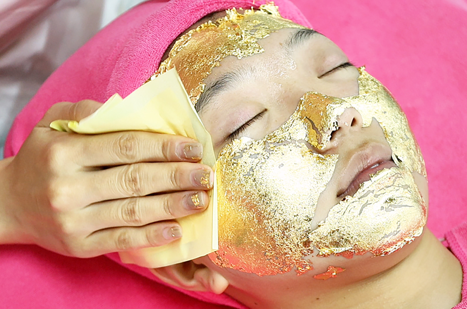 黄金焕肤套盒操作流程